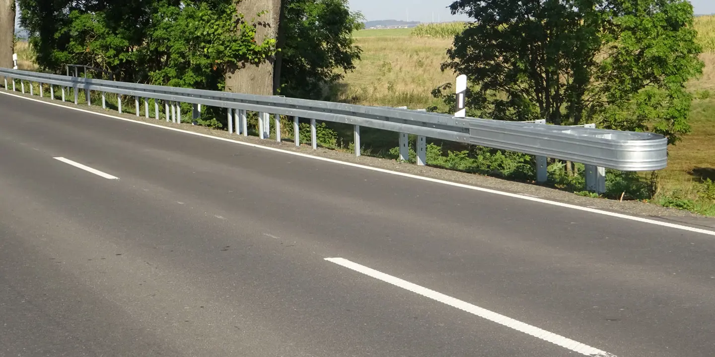 Start and end terminal for vehicle restraint systems – effective impact protection on roads and highways