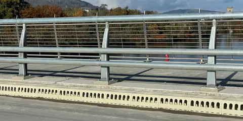 Enhancing Safety on the Killaloe Bypass: Saferoad’s Sicuro Parapet on Shannon Bridge
